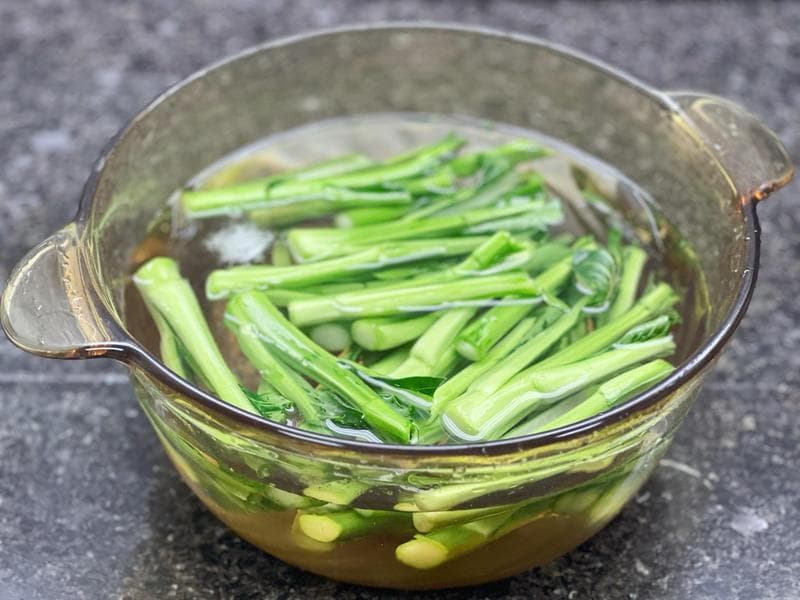 虾仁炒菜心：简单易学的家常菜制作教程