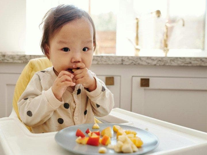 儿童进食窒息急救指南：儿科医生详解急救方法和预防措施