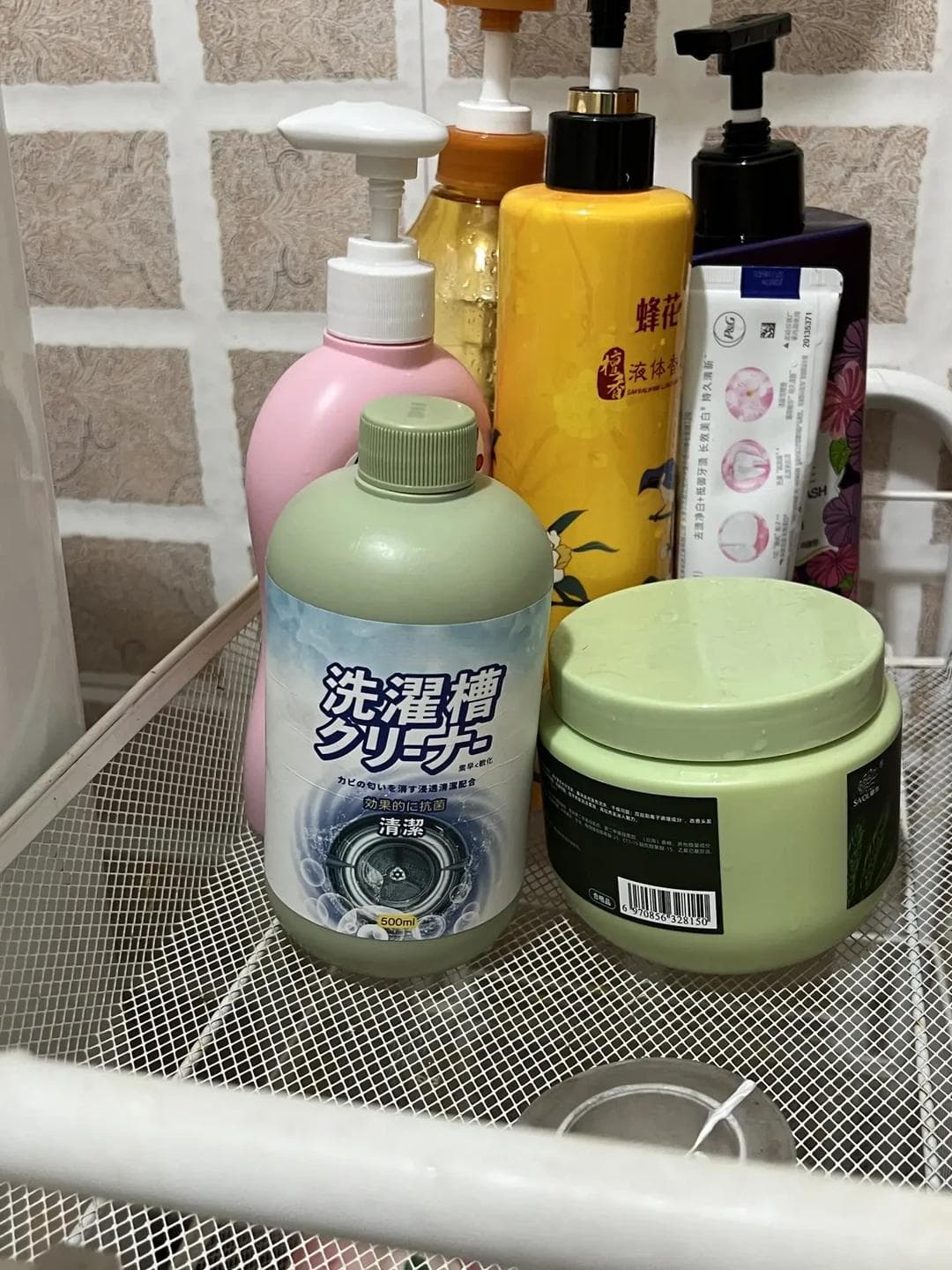 洗衣机清洁妙招：简单高效的家庭使用指南