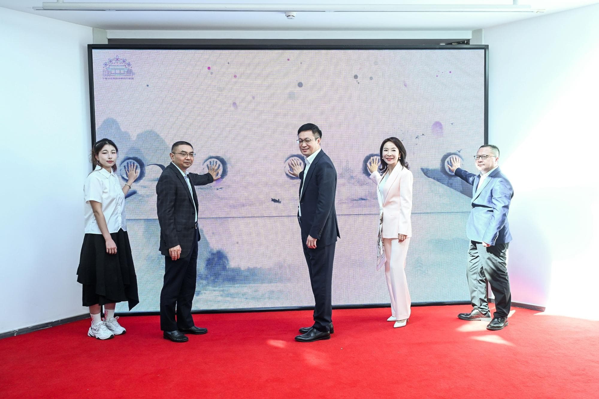 以花为约、以诗为媒，“丁香诗会·高校诗歌创作联盟”启动