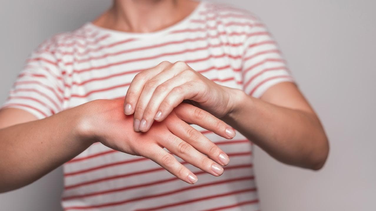 手指痛、手腕痛 ─ 手指退化性关节炎