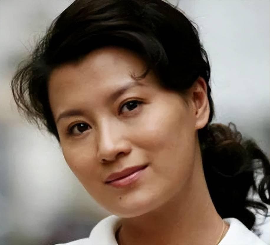 史兰芽的故事：16岁出道，经历三段婚姻，被大13岁的李幼斌宠成宝