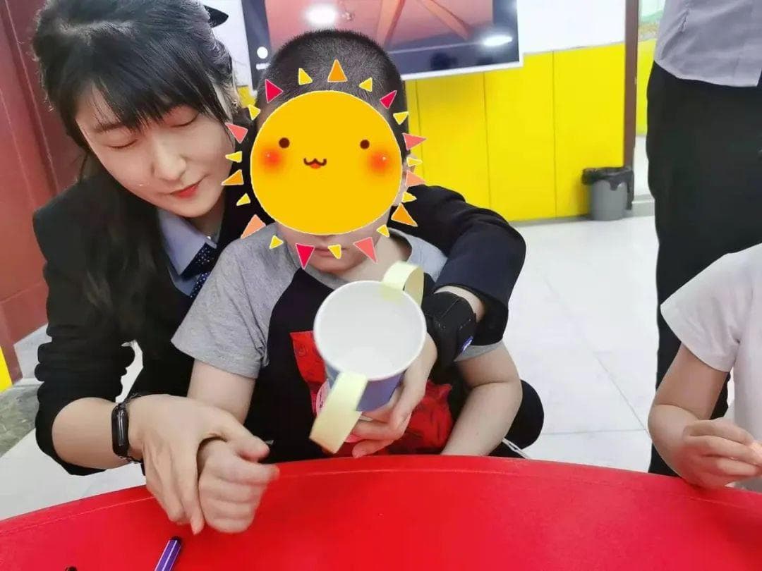 语言发育迟缓干预(第一章）：从细节打磨带孩子爬台阶