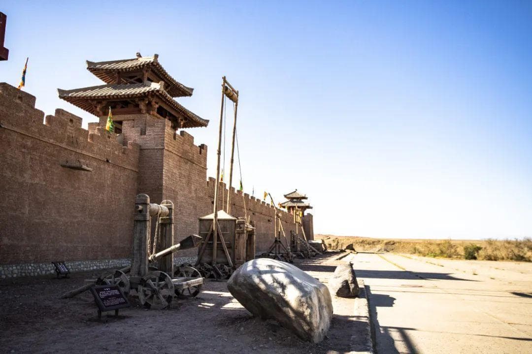 酒泉必去十大景点推荐，酒泉最值得去的10个地方，有空全部玩一遍