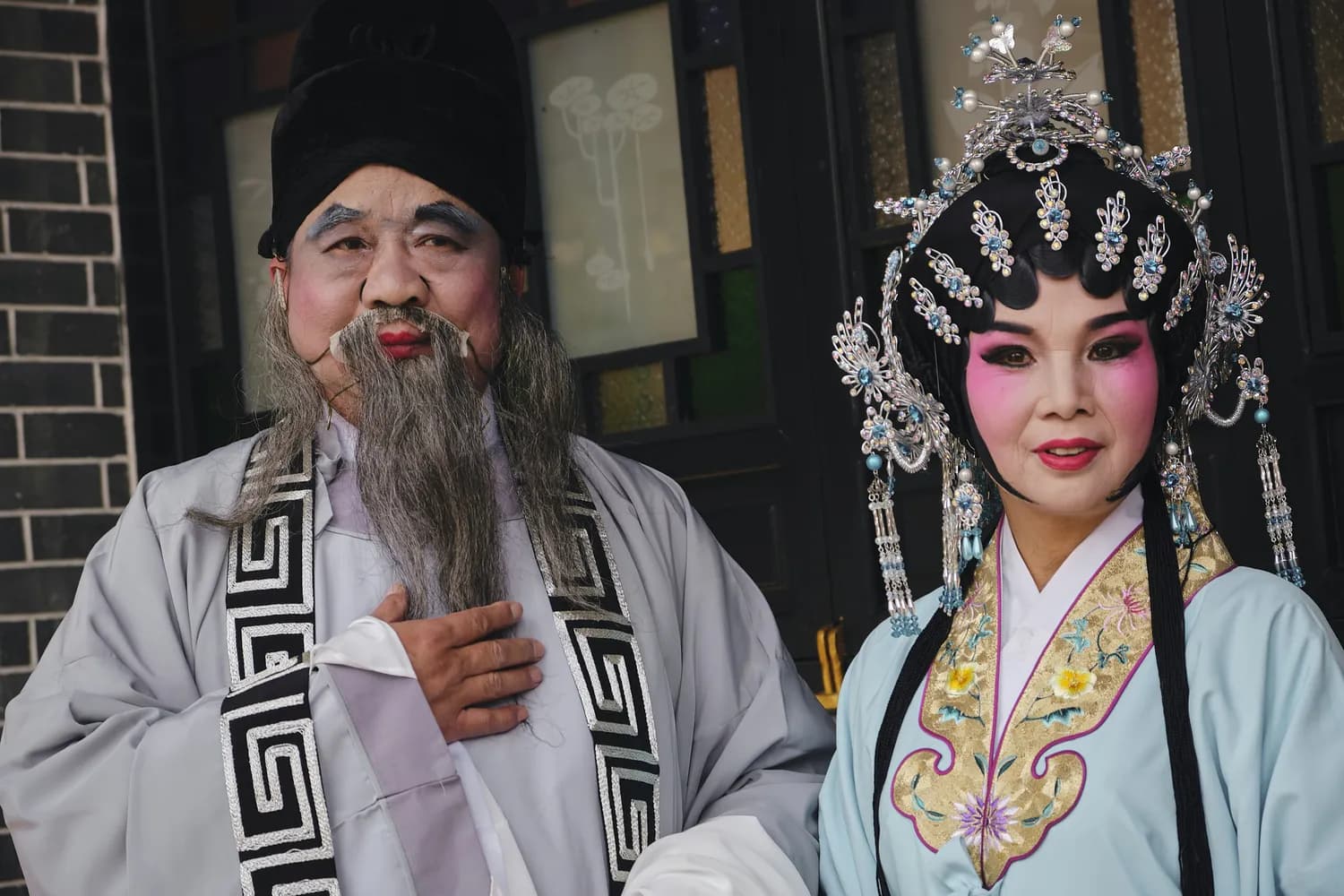 从《牡丹亭》到现代：爱情观的变迁与永恒