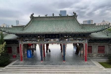 兰州白塔山公园：千年古刹与黄河美景的完美融合