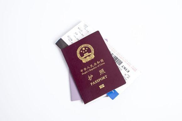 港澳通行证过期了怎么办理续签手续