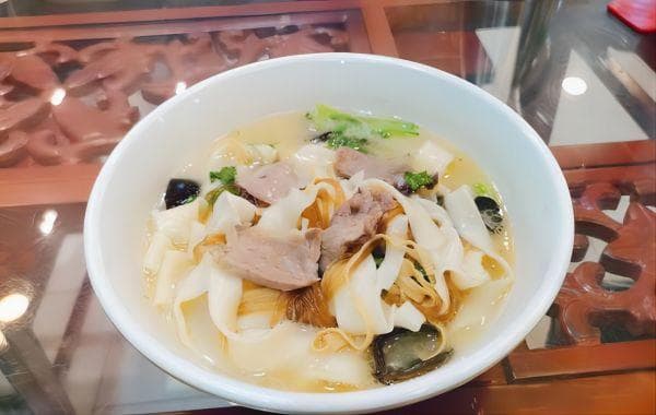 刘记烩面：传统美食的制作工艺与营养价值