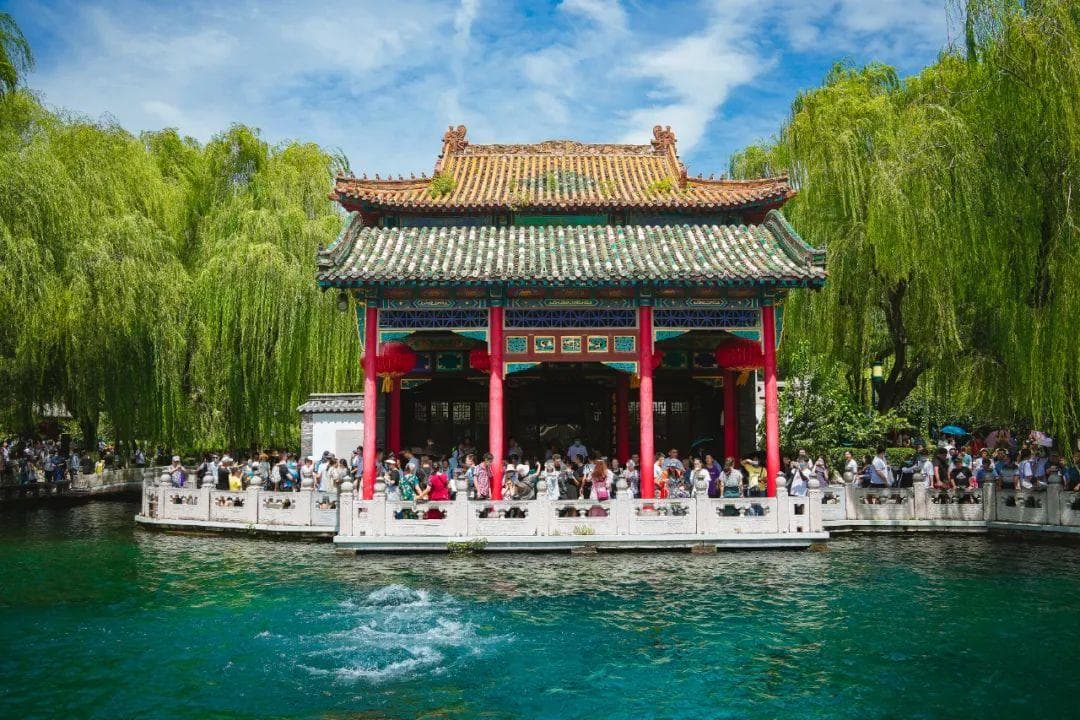 以诗迎春，勾勒济南美