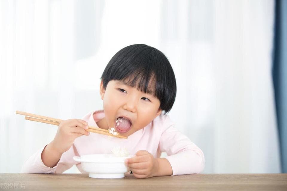 春天孩子长高黄金期！建议这3道家常菜要多吃，补钙补铁，好吸收