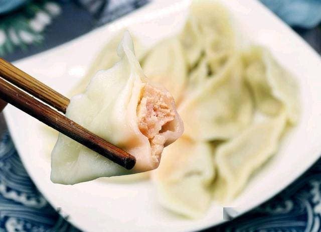 包饺子调饺子馅，正确使用这5种调料，饺子才能味道鲜美