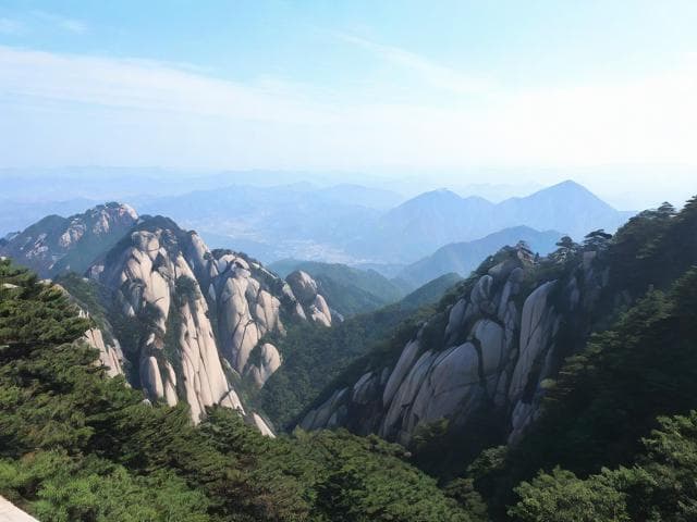 南岳旅游攻略：交通、住宿、餐饮和游玩建议全攻略