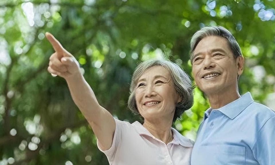 中日印人均寿命对比：印度68岁，日本84岁，中国会比日本高吗？