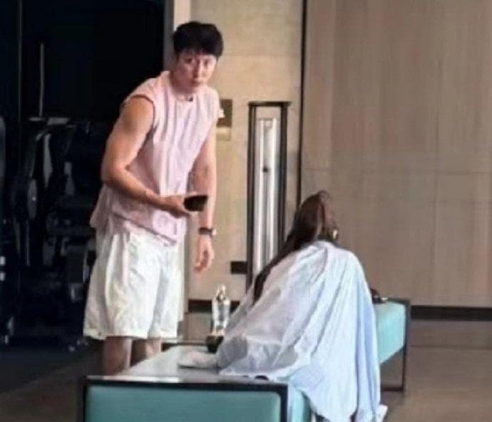 黄景瑜情感传闻风波：一场公众凝视下的隐私权与话语权博弈