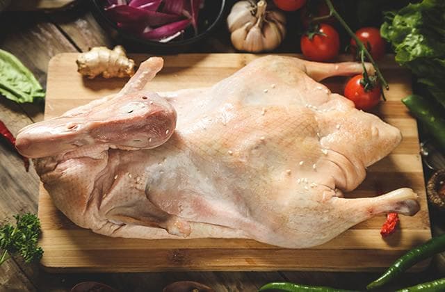 新鲜鸭肉的保存指南：冷藏还是冷冻？