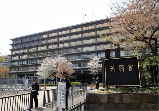 日本的县比市大，行政级别高于市，是什么原因？