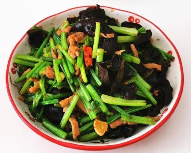 气血不足，常吃这3种食物，补气养血，面色更健康