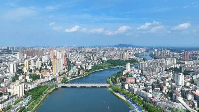 信阳美食排行榜前十名，竟然还有“热干面”！原来固始鹅块在这里