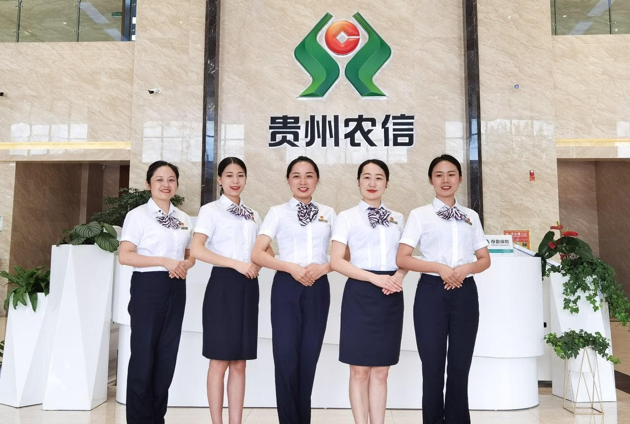 面对支付机构抢占“蓝海市场”，银行、农信社如何保住农村金融的市场份额？