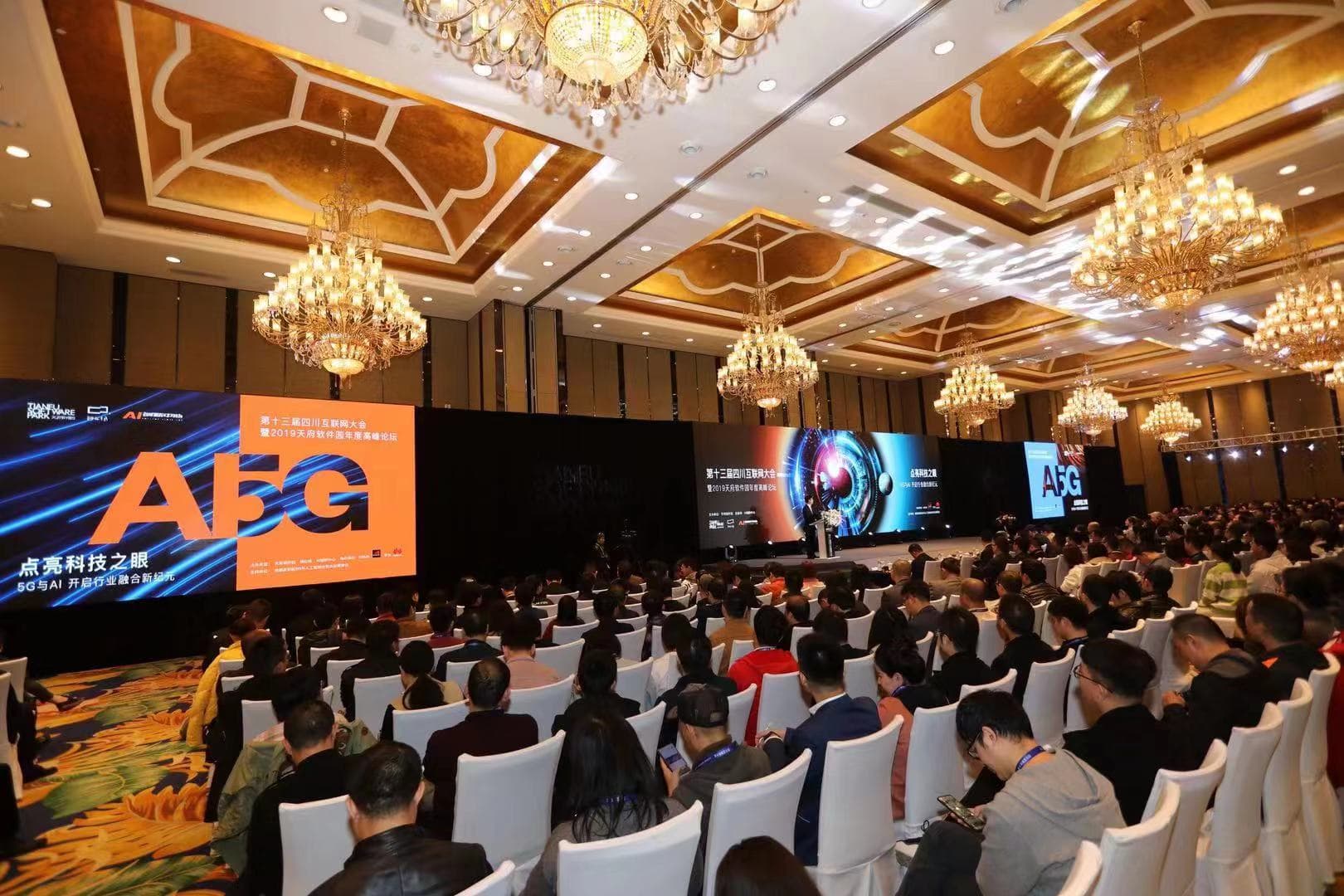深度探讨5G网络对社会的深远影响及意义：从日常生活到职业发展，全方位剖析